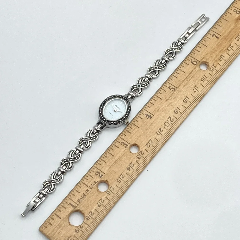Details Women's Watch 20mm Silver Tone Oval w/Extender New Battery 6.75